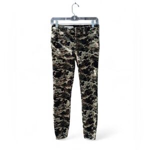 Pilcro by Anthropologie Camo Floral Print Corduroy Skinny Pants – Size 27